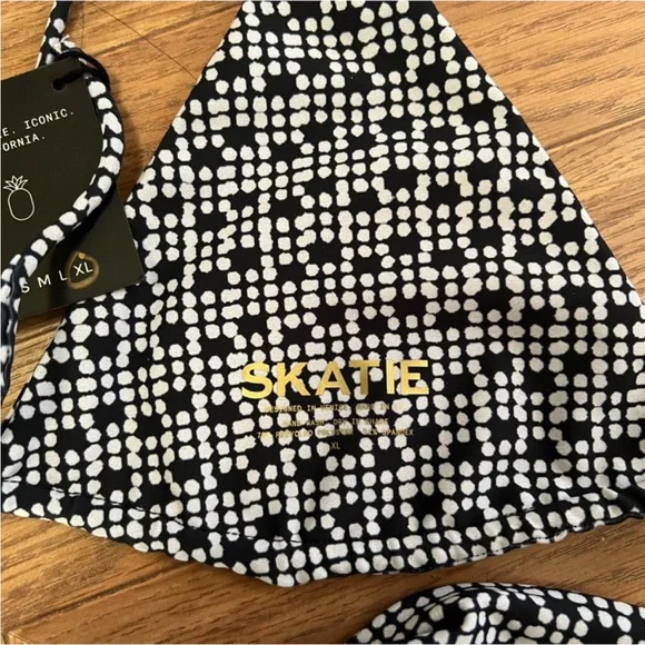 Skatie Navy Blue White Patterned Triangle Bikini Set with High Leg Bottoms - Picture 3 of 7